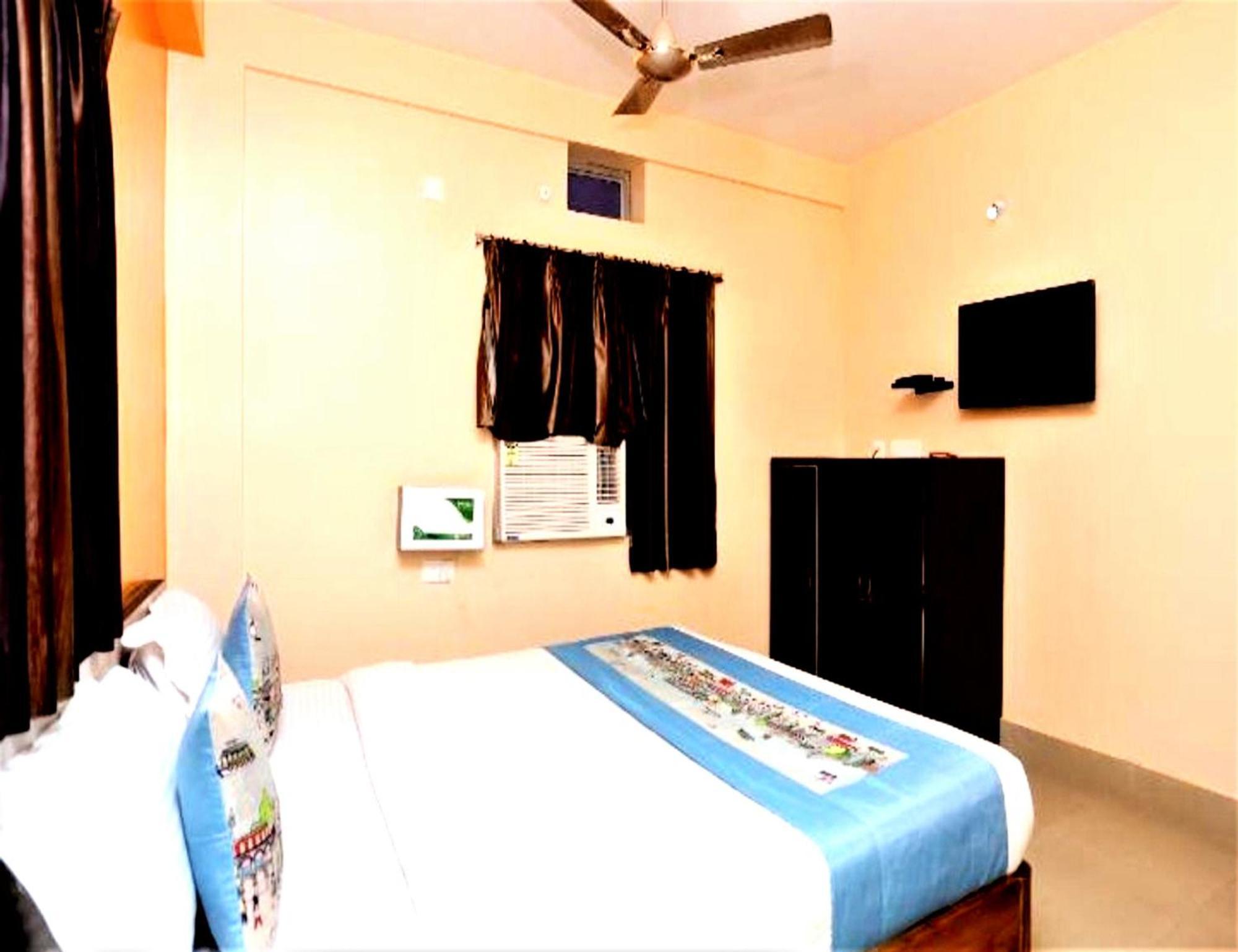 Goroomgo Krishna Residency Puri Near Sea Beach - Spacious Room With Excellent Service Awarded - Best Seller ภายนอก รูปภาพ