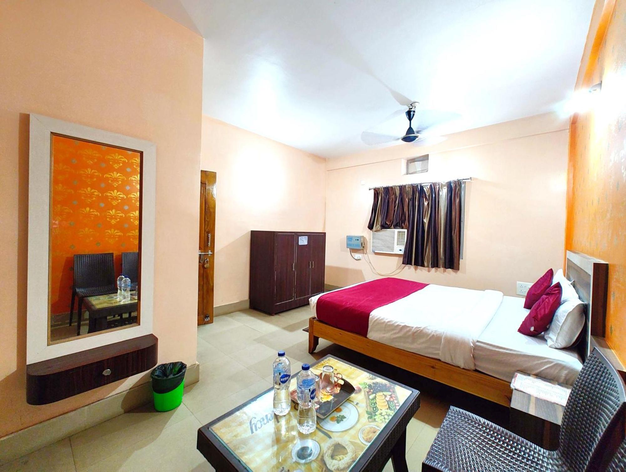 Goroomgo Krishna Residency Puri Near Sea Beach - Spacious Room With Excellent Service Awarded - Best Seller ภายนอก รูปภาพ